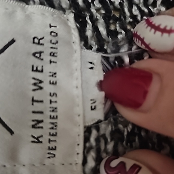 Woman's Knitwear Caradigan - Picture 4 of 4